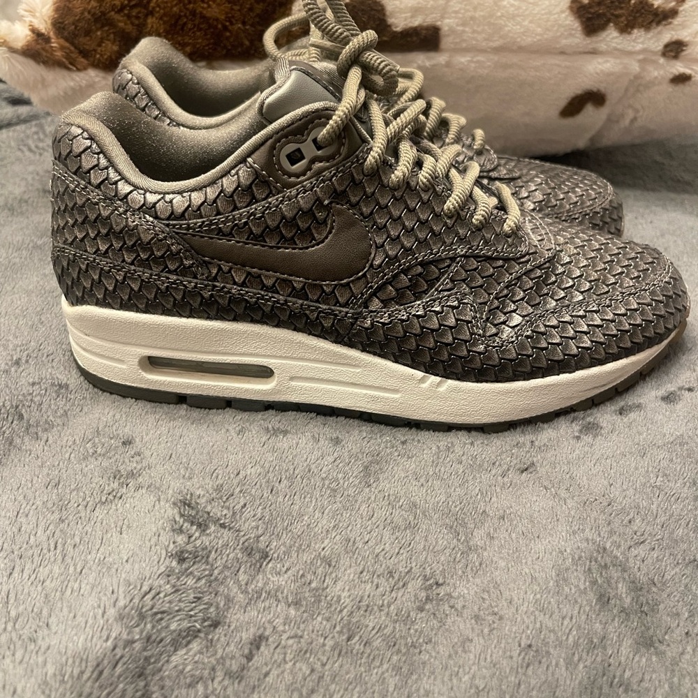 Nike Air Max 1 Reptile Metallic Pewter